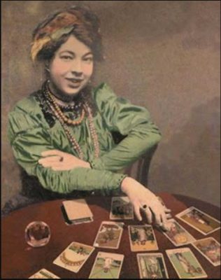 Pamela Colman Smith voor haar tarotdeck