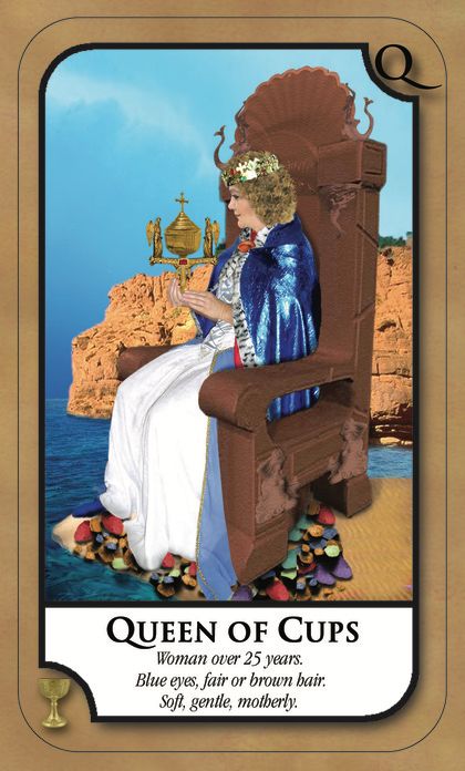 Tarotkaart 'Koningin van Kelken'