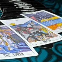 Drie liggende tarotkaarten