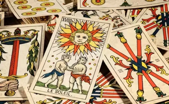 Bekijk de 71 mooiste tarotdecks voor elk niveau